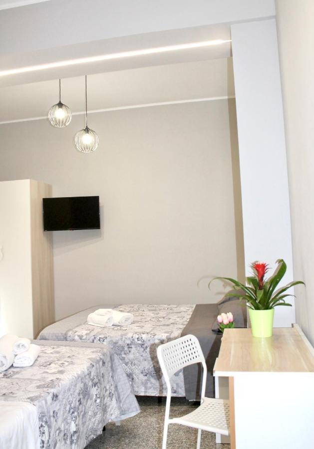 Charm Airport Bed & Breakfast Реджо ди Калабрия Екстериор снимка