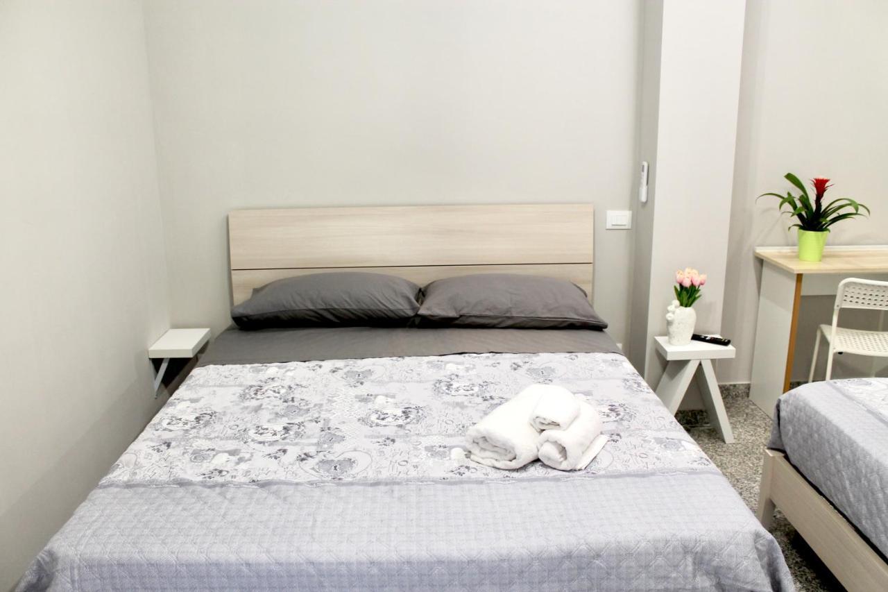 Charm Airport Bed & Breakfast Реджо ди Калабрия Екстериор снимка
