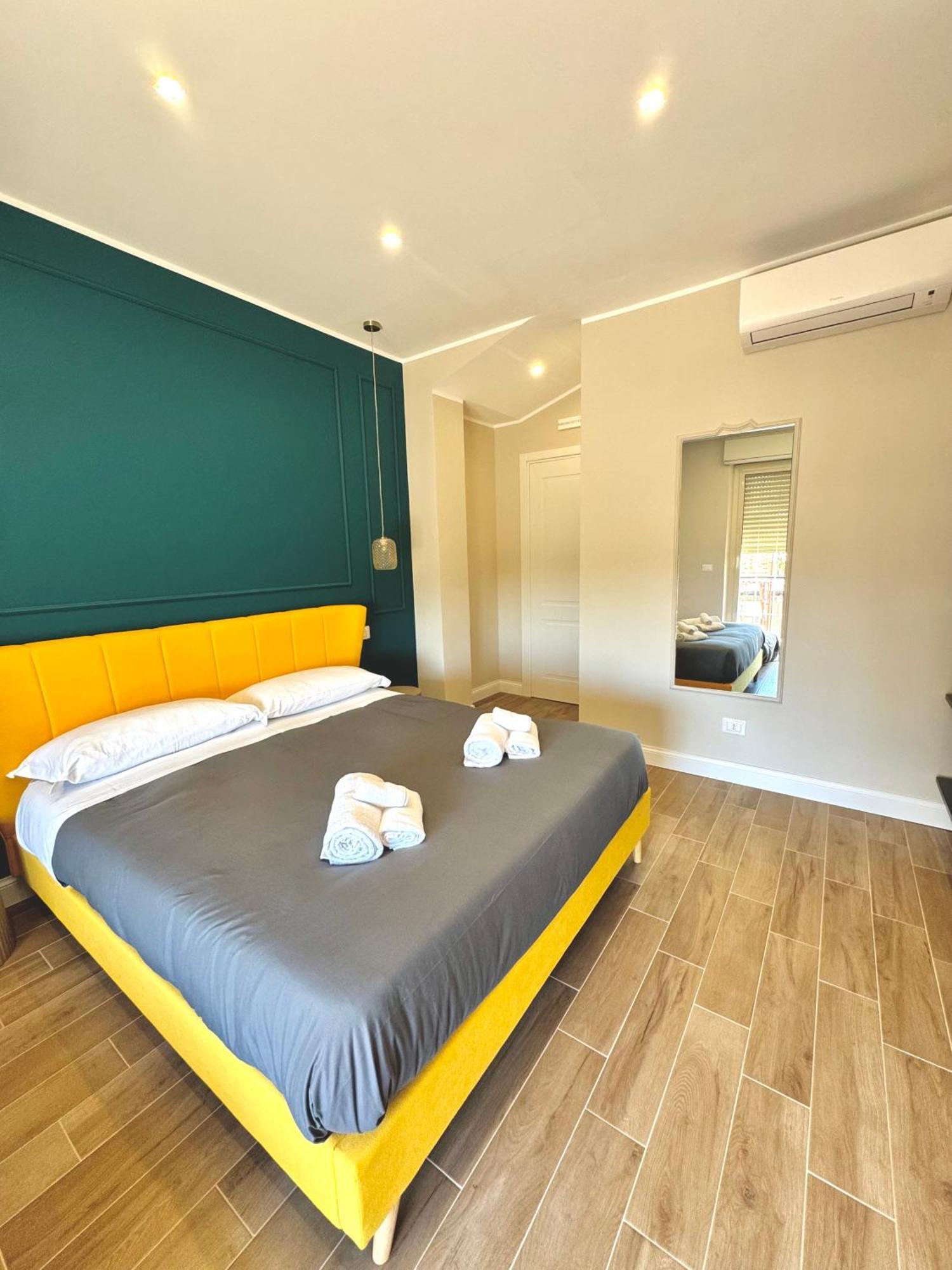 Charm Airport Bed & Breakfast Реджо ди Калабрия Екстериор снимка
