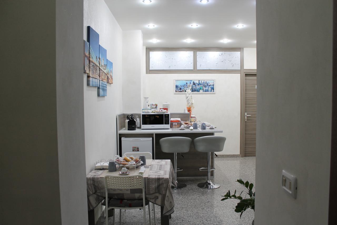 Charm Airport Bed & Breakfast Реджо ди Калабрия Екстериор снимка